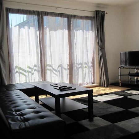 Cozy Off Road 2 Bedroom Cottage Apartment With Free Wi-Fi And Private Parking Glasgow Exteriör bild