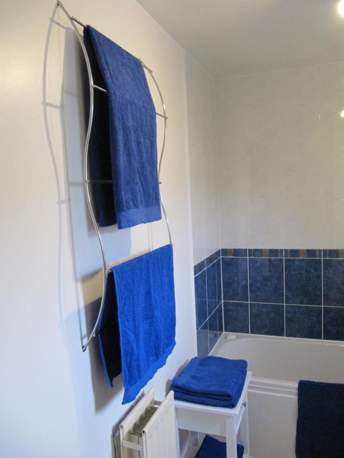 Cozy Off Road 2 Bedroom Cottage Apartment With Free Wi-Fi And Private Parking Glasgow Exteriör bild