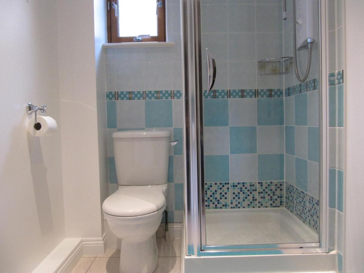 Cozy Off Road 2 Bedroom Cottage Apartment With Free Wi-Fi And Private Parking Glasgow Exteriör bild
