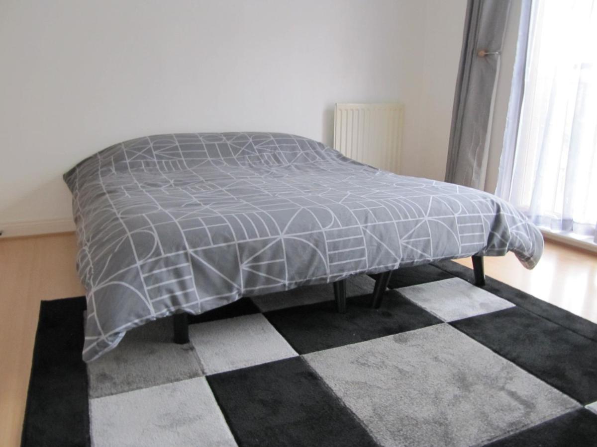 Cozy Off Road 2 Bedroom Cottage Apartment With Free Wi-Fi And Private Parking Glasgow Exteriör bild
